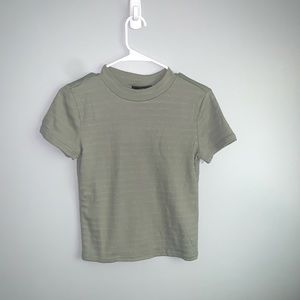 Vibe sportswear green mock neck fitted shirt. Detailed stitching. Size medium.